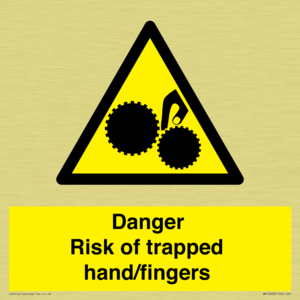 Danger Risk of trapped hand/fingers
